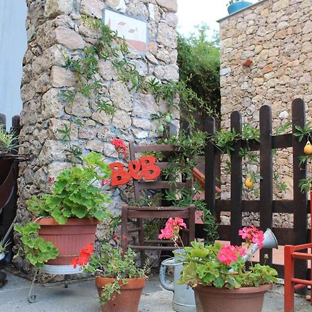 Segni E Impronta Panzió Finale Ligure Kültér fotó